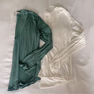 Two Free People We The Free Long Sleeve V-Neck Shirts | Women's M